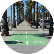 Senyalització indentificativa dins el carril bici a Barcelona
